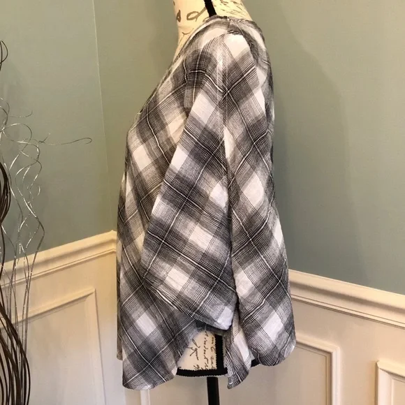 Lauren Ralph Lauren black/white plaid bellsleeves - Picture 5 of 11